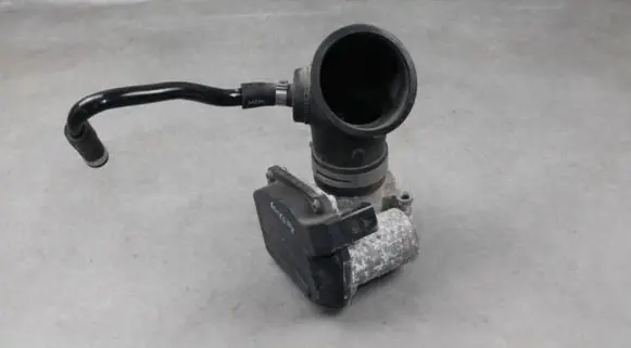 Skoda Roomster (5J) Throttle valve 03D133062F
