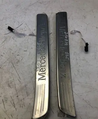 Mercedes-Benz GLE W167 sill trim set (inner) A1676861400