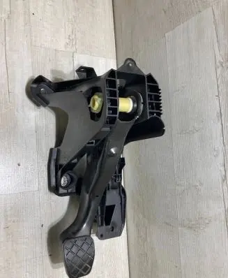 Skoda Octavia Mk3 (5E) Brake pedal 5q1721058bh