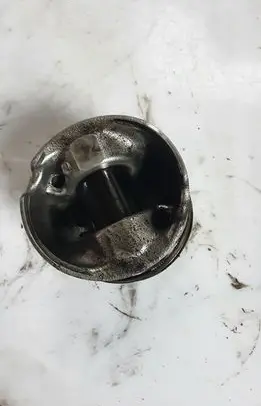 Audi A6 S6 C7 4G Piston 8372T 8R2
