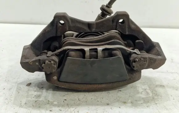 Mercedes-Benz CLS C218 X218 Front brake caliper