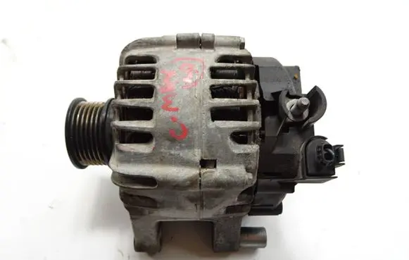 Ford C-MAX II Generator/alternator AV6N10300MB FG15T052 2612685B
