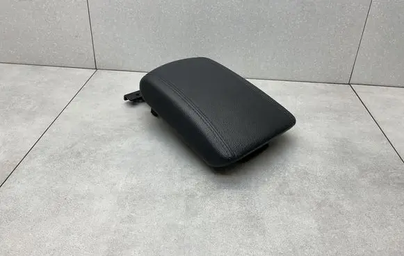 Hyundai Tucson TL Armrest