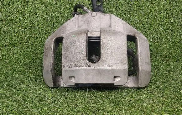 BMW 5 E60 E61 Front brake caliper 6030348