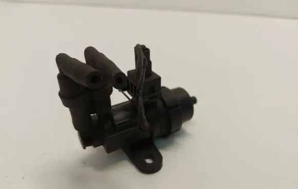 Ford Fiesta Turbo solenoid valve 98AB9E882aa