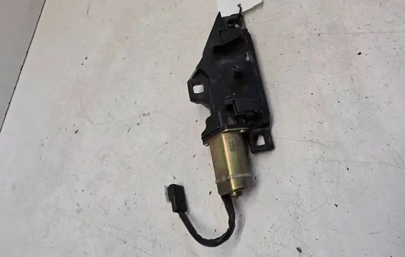 BMW 7 E65 E66 Tailgate/trunk/boot lock/catch/latch 7014872