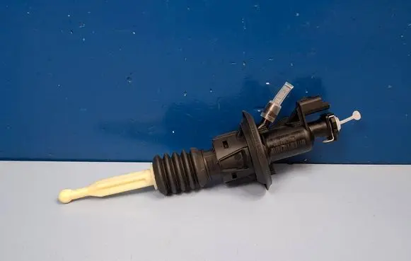 Clutch master cylinder