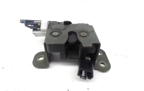 Hyundai Santa Fe Tailgate window lock/catch/latch 