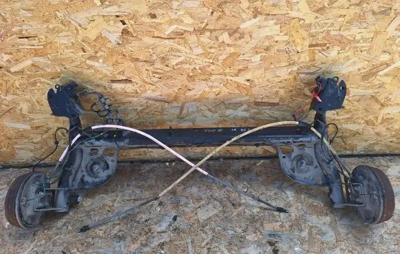 Renault Clio III Rear axle beam 