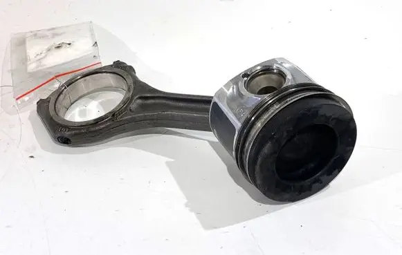 Audi A6 S6 C7 4G Piston with connecting rod 059H