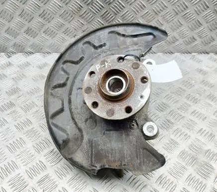 Volkswagen Tiguan Front wheel hub 5Q0407258B
