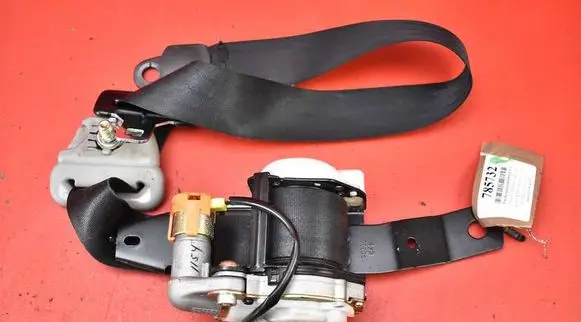 Nissan Maxima Front seatbelt NSB088NL03