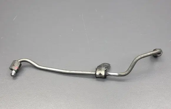Honda CR-V Fuel injector supply line/pipe 