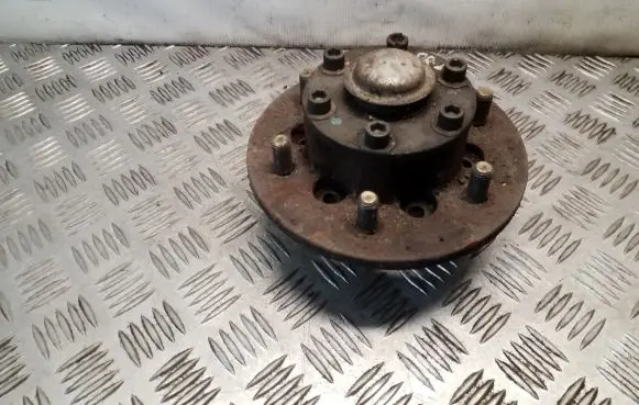 Hyundai Terracan Front wheel hub