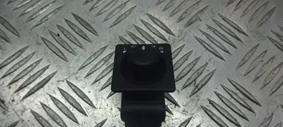 MG ZR Wing mirror switch