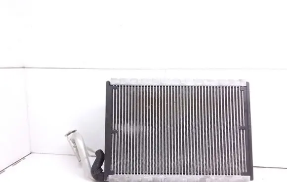 Mercedes-Benz E C207 W207 Air conditioning (A/C) radiator (interior) 2128300284 U9877001 7022406