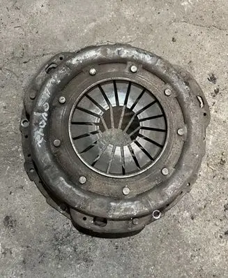 Nissan Terrano Pressure plate 