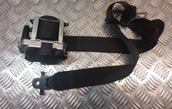 BMW X6 F16 Front seatbelt 635229900A