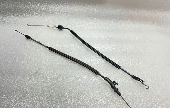 Volkswagen PASSAT B6 Front door cable line 