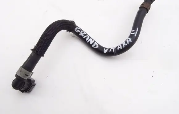 Suzuki Grand Vitara II Fuel line pipe