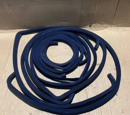 Mercedes-Benz 190 W201 Front door rubber seal 