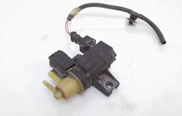 Renault Master III Turbo solenoid valve 8200790180