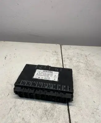 Mercedes-Benz E W211 Seat control module A2118208985 05022320