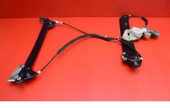 BMW 1 E82 E88 Front door window regulator with motor 6978846