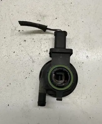 Dodge VAN RAM Other engine bay part 04891524AA