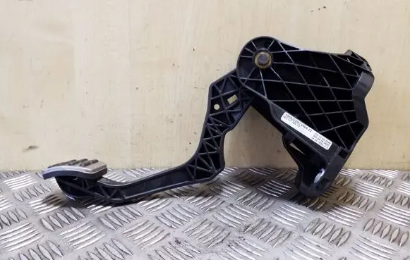Clutch pedal