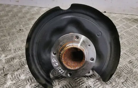 Citroen C4 III e-C4 Rear wheel hub