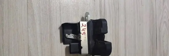 Tailgate/trunk/boot lock/catch/latch