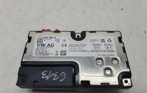 Skoda Octavia Mk4 Central body control module 571035284A