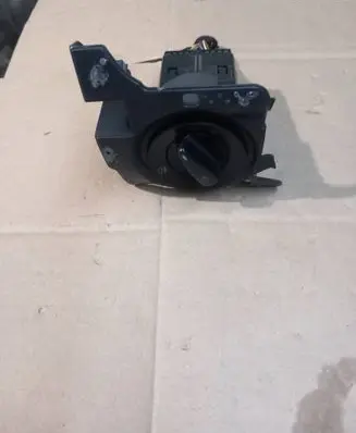 Skoda Fabia Mk2 (5J) Light switch 3B0941531B