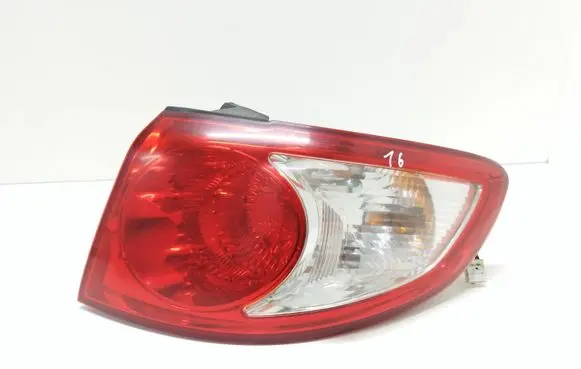 Hyundai Santa Fe Rear/tail lights 924022B000
