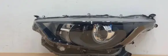 Toyota Yaris XP210 Headlight/headlamp 4513356 0011860 EUK06