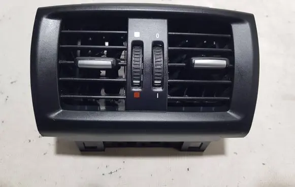 BMW X3 F25 Rear air vent grill 9200888BB 9200888