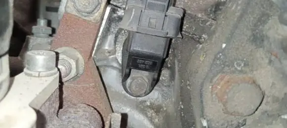 Honda Accord Camshaft position sensor 0281002406