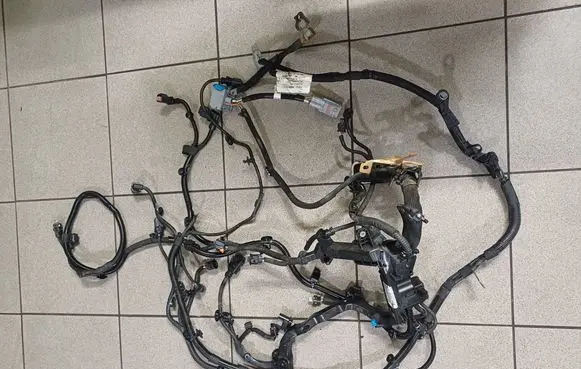 Citroen C3 Engine installation wiring loom 9811043980