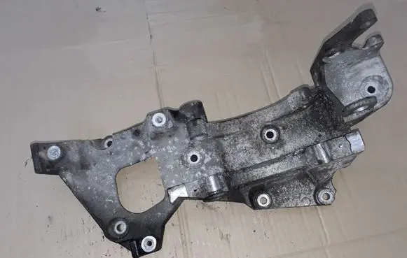 Citroen C-Crosser Generator/alternator bracket 9661297180
