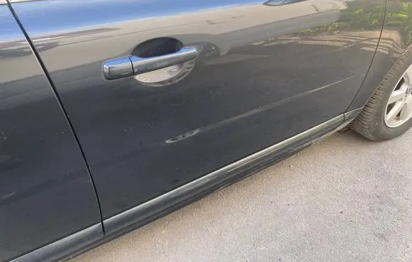 Volvo V70 Front door