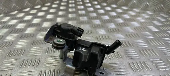 Mazda CX-30 Turbo solenoid valve 136200