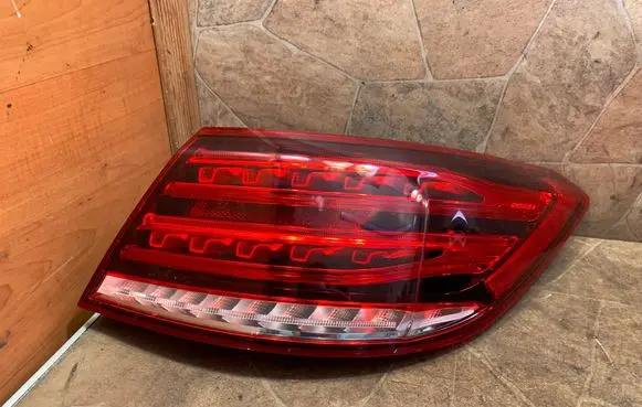 Mercedes-Benz E C207 W207 Rear/tail lights A2079063400
