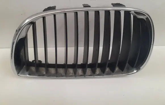 BMW 3 E90 E91 Fender grill 22405910