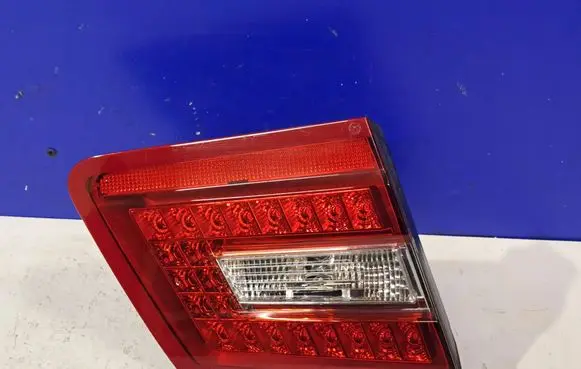 Mercedes-Benz E W212 Tailgate rear/tail lights A2128200964
