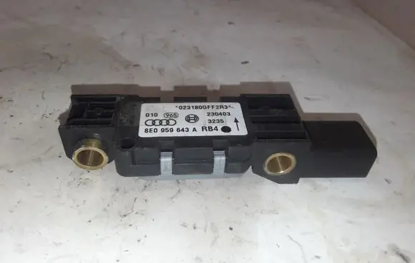 Volkswagen Phaeton Airbag deployment crash/impact sensor 8E0959643A