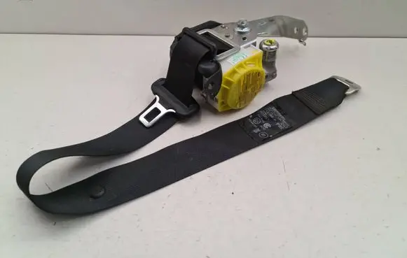 Lexus RX 450H Rear seatbelt 7X2780P