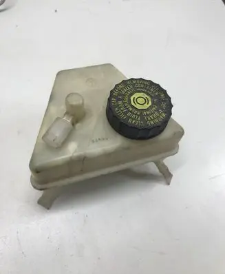 Mercedes-Benz C AMG W203 Master brake cylinder 03350884551