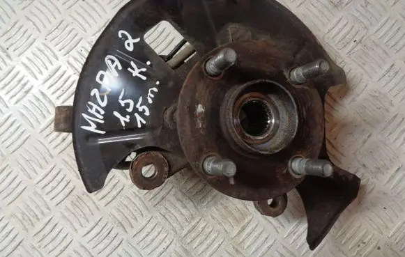 Mazda 2 Front wheel hub
