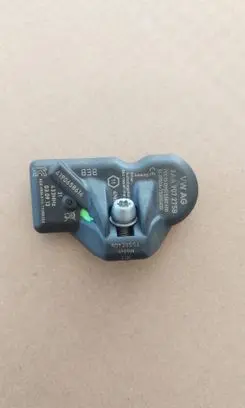 Volkswagen Tiguan Tire pressure sensor 3AA907275B